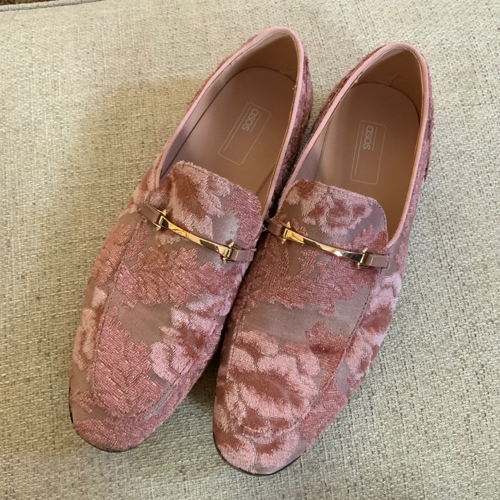 ASOS pink appliqué horse bit loafer